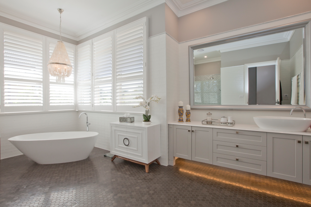 Top 5 Bathroom Styling TIps